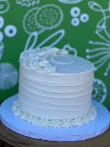 White 1 Tier Cake with White Frosting Accents